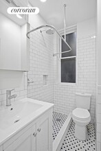 51 Bank St in New York, NY - Building Photo - Building Photo