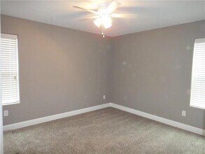 709 W Hull St in Denison, TX - Building Photo - Building Photo