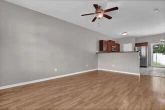 502 Oyster Rock Ln in Sneads Ferry, NC - Building Photo - Building Photo