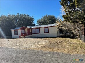 519 Royal Oak Dr in New Braunfels, TX - Building Photo - Building Photo