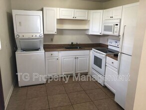 201 N 9th St in Jacksonville Beach, FL - Building Photo - Building Photo