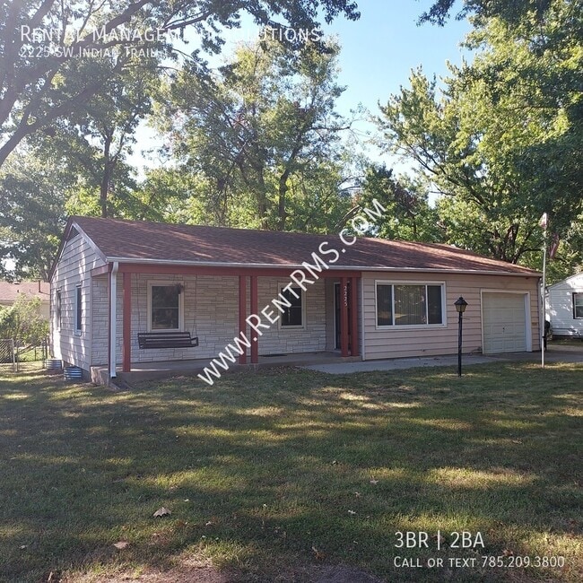 2225 SW Indian Trail in Topeka, KS - Building Photo - Building Photo