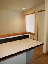 80 NW Riverside Blvd in Bend, OR - Building Photo - Building Photo