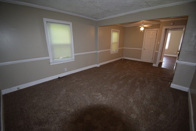 property at 647 Golfview Dr