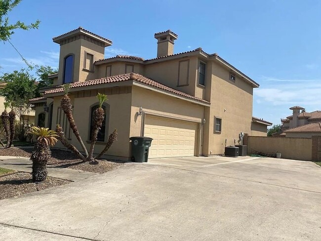 3901 El Jardin in Mission, TX - Building Photo - Building Photo