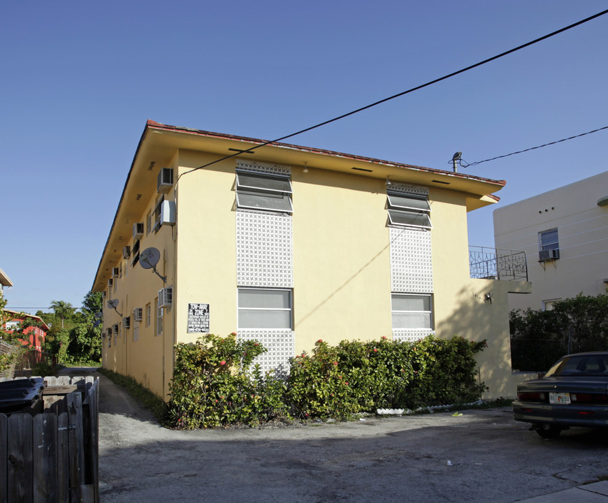 1419 SW 5th St in Miami, FL - Building Photo