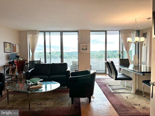 5101 River Rd
