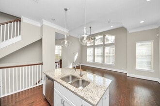 8306 Hillendahl Blvd in Houston, TX - Building Photo - Building Photo