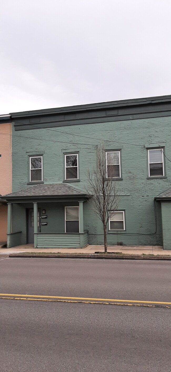 306 Blair St in Hollidaysburg, PA - Building Photo - Building Photo