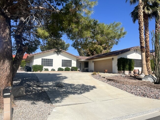 64747 Pinehurst Cir in Desert Hot Springs, CA - Building Photo - Building Photo