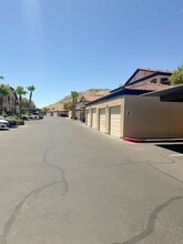 3395 Cactus Shadow St in Las Vegas, NV - Building Photo - Building Photo