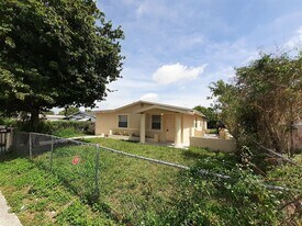1508 W 31st St in West Palm Beach, FL - Building Photo