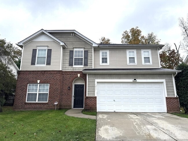 property at 1207 Jade Glen Dr