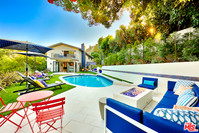 9621 Royalton Dr in Beverly Hills, CA - Building Photo - Building Photo