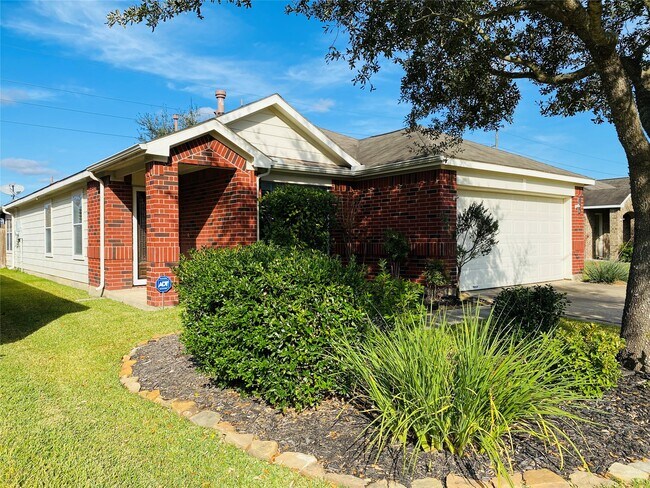 24638 Lakecrest Village Dr in Katy, TX - Building Photo - Building Photo