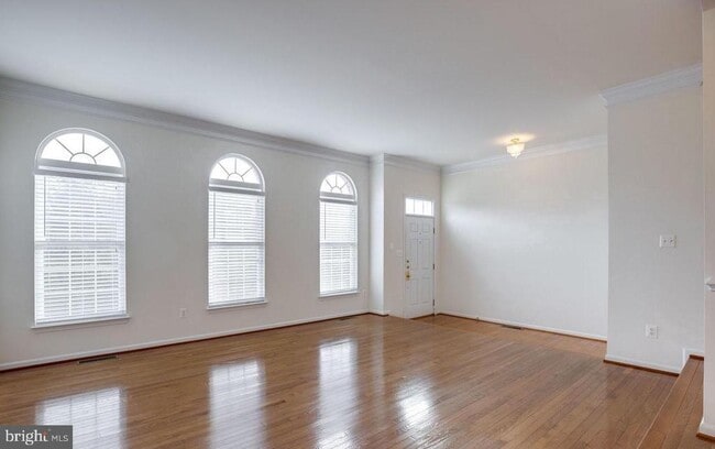 25859 Kirkwood Square