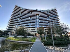 1768 Cook St in Vancouver, BC - Building Photo