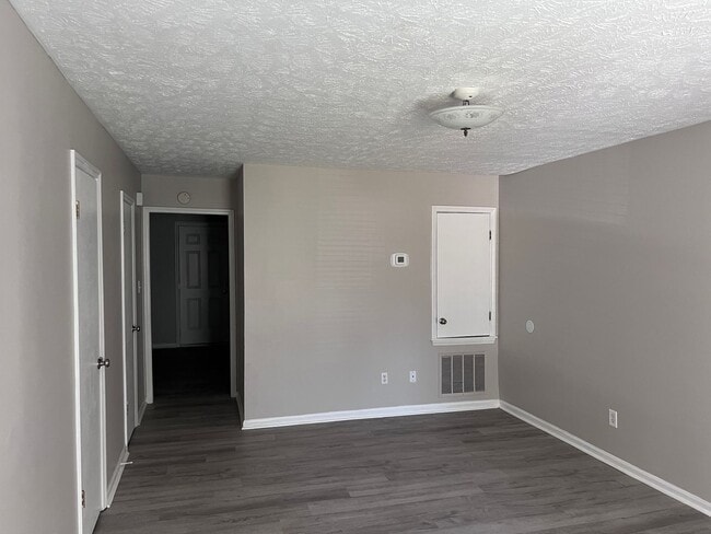 947 Odom Dr in Fayetteville, NC - Building Photo - Building Photo