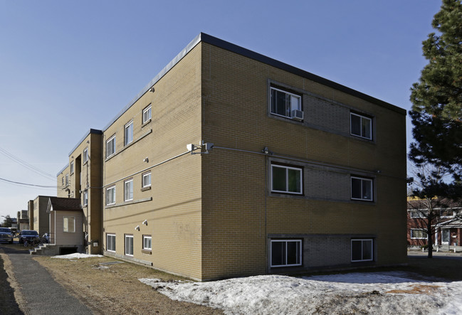 Delta Apartments in Ottawa, ON - Building Photo - Building Photo