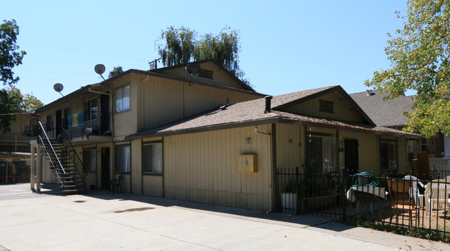 Maple Manor in Stockton, CA - Foto de edificio - Building Photo