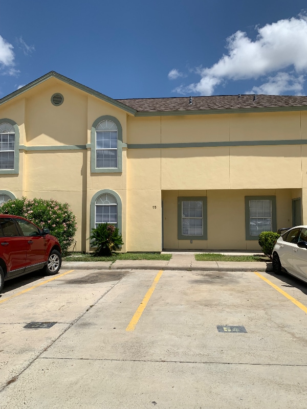 property at 1000 Ranchway Dr