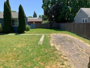 1570 W 8th Ave in Eugene, OR - Building Photo - Building Photo
