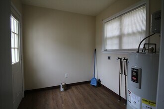 150 Modern St in Sullivan, MO - Building Photo - Building Photo