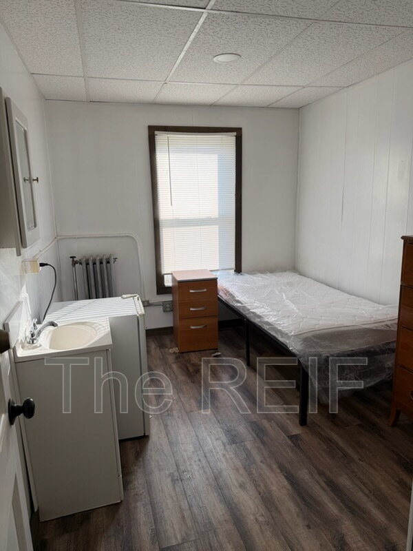 4010 Milton Dr in Flint, MI - Building Photo - Building Photo