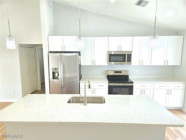 22500 Cezane Ave in Port Charlotte, FL - Building Photo - Building Photo