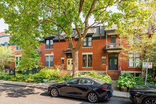 10 Ingleside Av in Westmount, QC - Building Photo