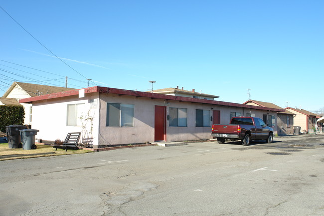 25 Cross Ave in Salinas, CA - Building Photo - Building Photo