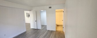 33 Pony Express Dr in Palm Coast, FL - Building Photo