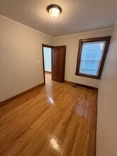 1542 N Kolin Ave, Unit 1 in Chicago, IL - Building Photo - Building Photo