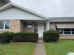 1035 Ridge Ave in Allentown, PA - Building Photo - Building Photo