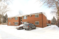 Penn Ave Apartments in Lansing, MI - Building Photo - Building Photo