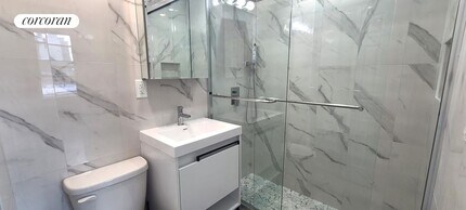 37-34 12th St in Queens, NY - Building Photo - Building Photo