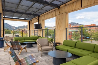 oLiv Boulder in Boulder, CO - Foto de edificio - Building Photo