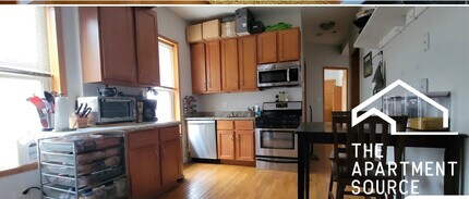2700 W Chicago Ave in Chicago, IL - Building Photo - Building Photo