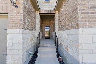 1020 Highland Vista in New Braunfels, TX - Building Photo - Building Photo