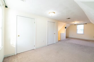 323 Middlesex St in North Andover, MA - Foto de edificio - Building Photo