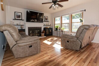 3305 Cawein Way in Louisville, KY - Building Photo - Building Photo