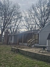 1422 High St in Baldwin City, KS - Building Photo - Building Photo