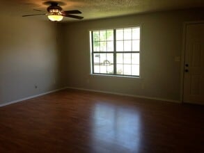 105 Bean St, Unit 105 in Clarksville, AR - Building Photo - Building Photo