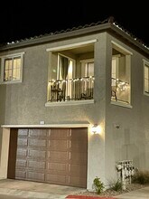965 Nevada State Dr in Henderson, NV - Building Photo - Building Photo