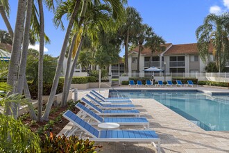 Monaco Isles in West Palm Beach, FL - Building Photo - Building Photo
