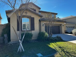 15613 Curry Pl in Fontana, CA - Building Photo - Building Photo