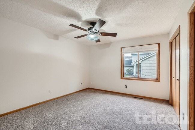 9319 93rd St S in Cottage Grove, MN - Building Photo - Building Photo