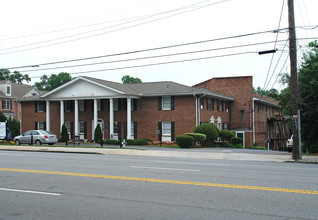 Windsor Hall in Atlanta, GA - Building Photo - Building Photo