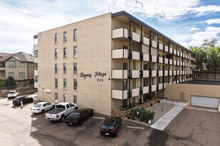 Skyway Plaza in Colorado Springs, CO - Building Photo