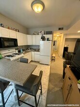 190 L St, Unit 2 in Boston, MA - Foto de edificio - Building Photo